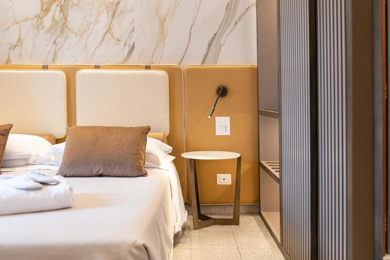 Hotel Feldberg Riccione Eksteriør bilde