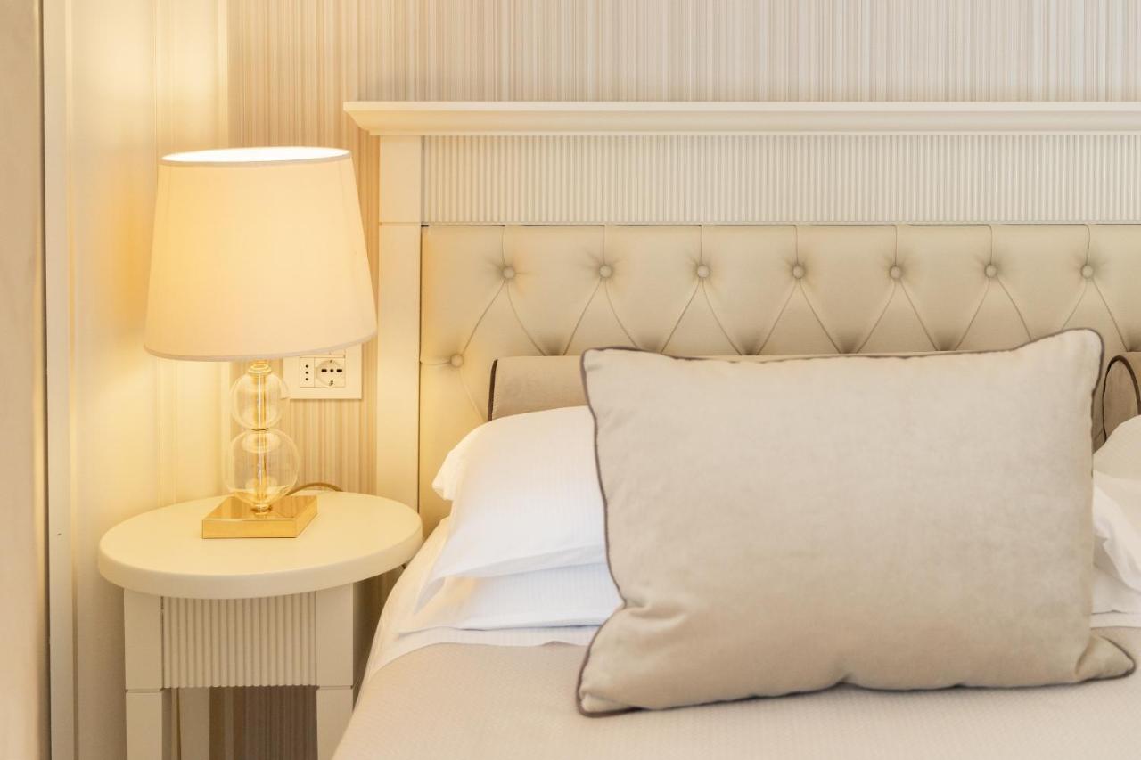 Hotel Feldberg Riccione Eksteriør bilde