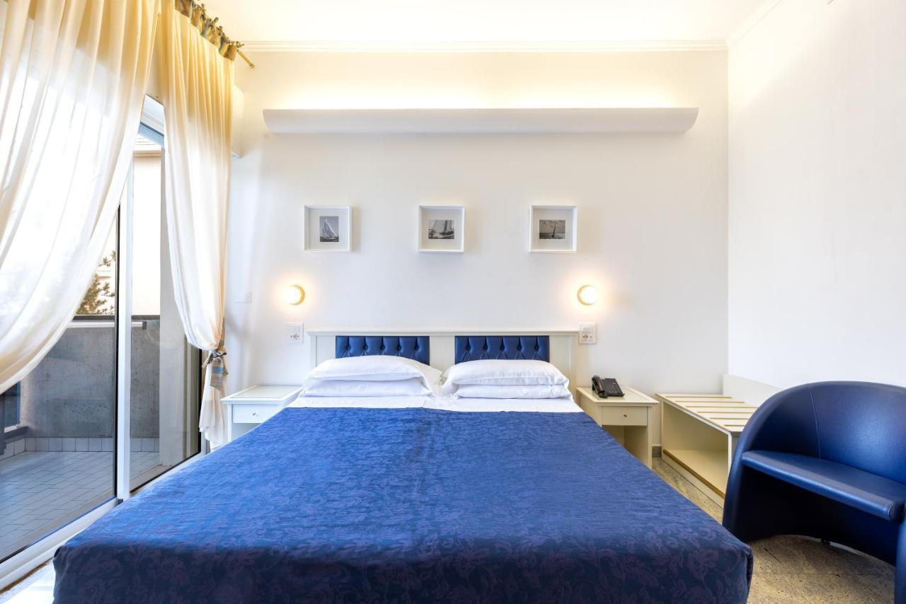 Hotel Feldberg Riccione Eksteriør bilde