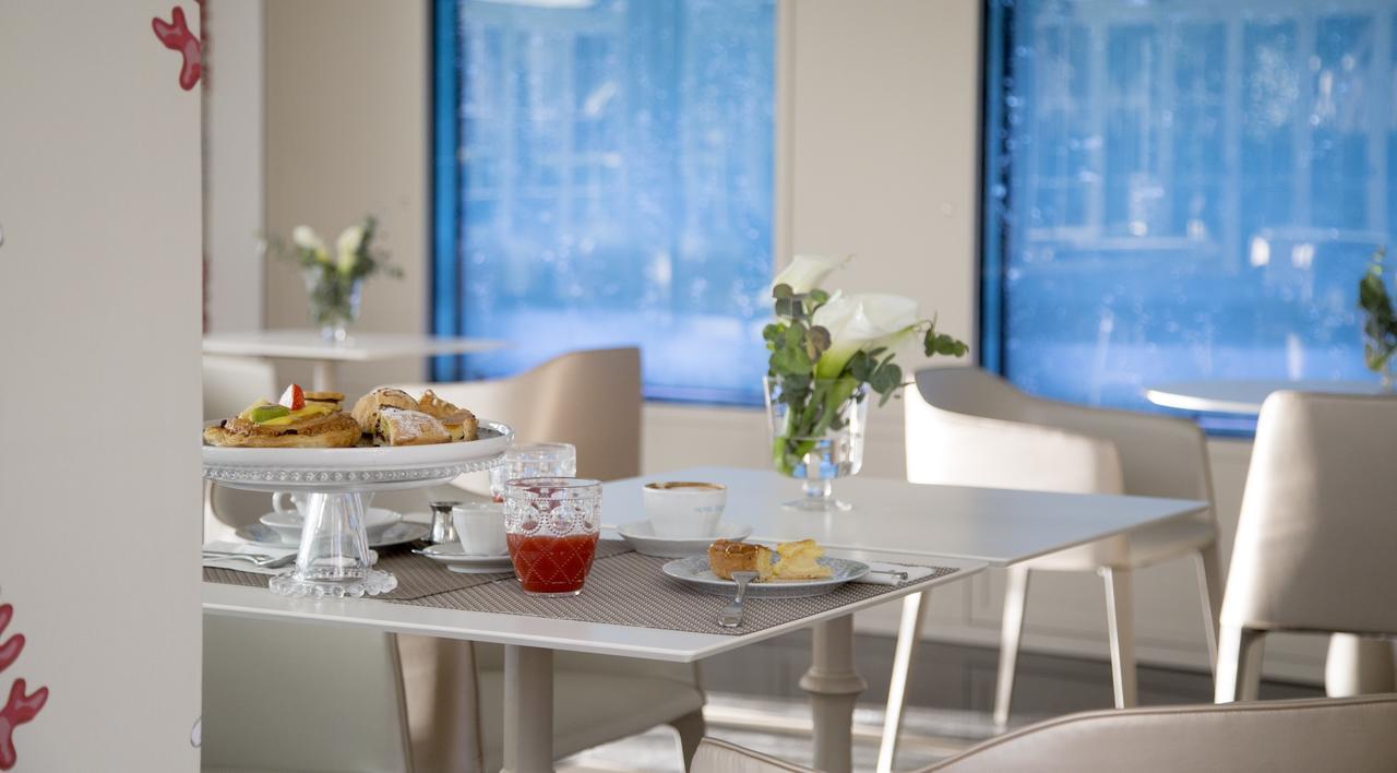 Hotel Feldberg Riccione Eksteriør bilde