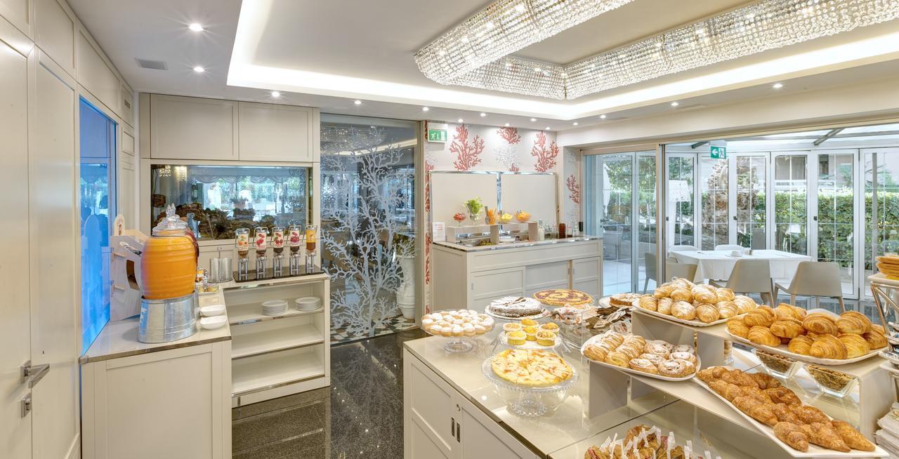 Hotel Feldberg Riccione Eksteriør bilde