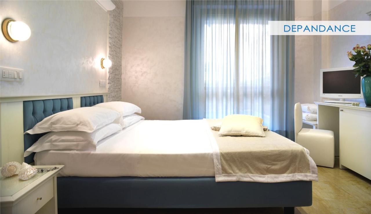 Hotel Feldberg Riccione Eksteriør bilde