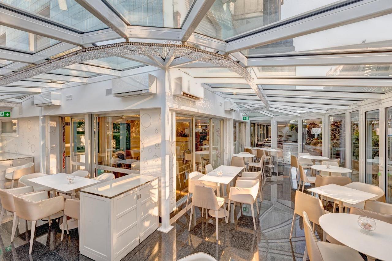 Hotel Feldberg Riccione Eksteriør bilde